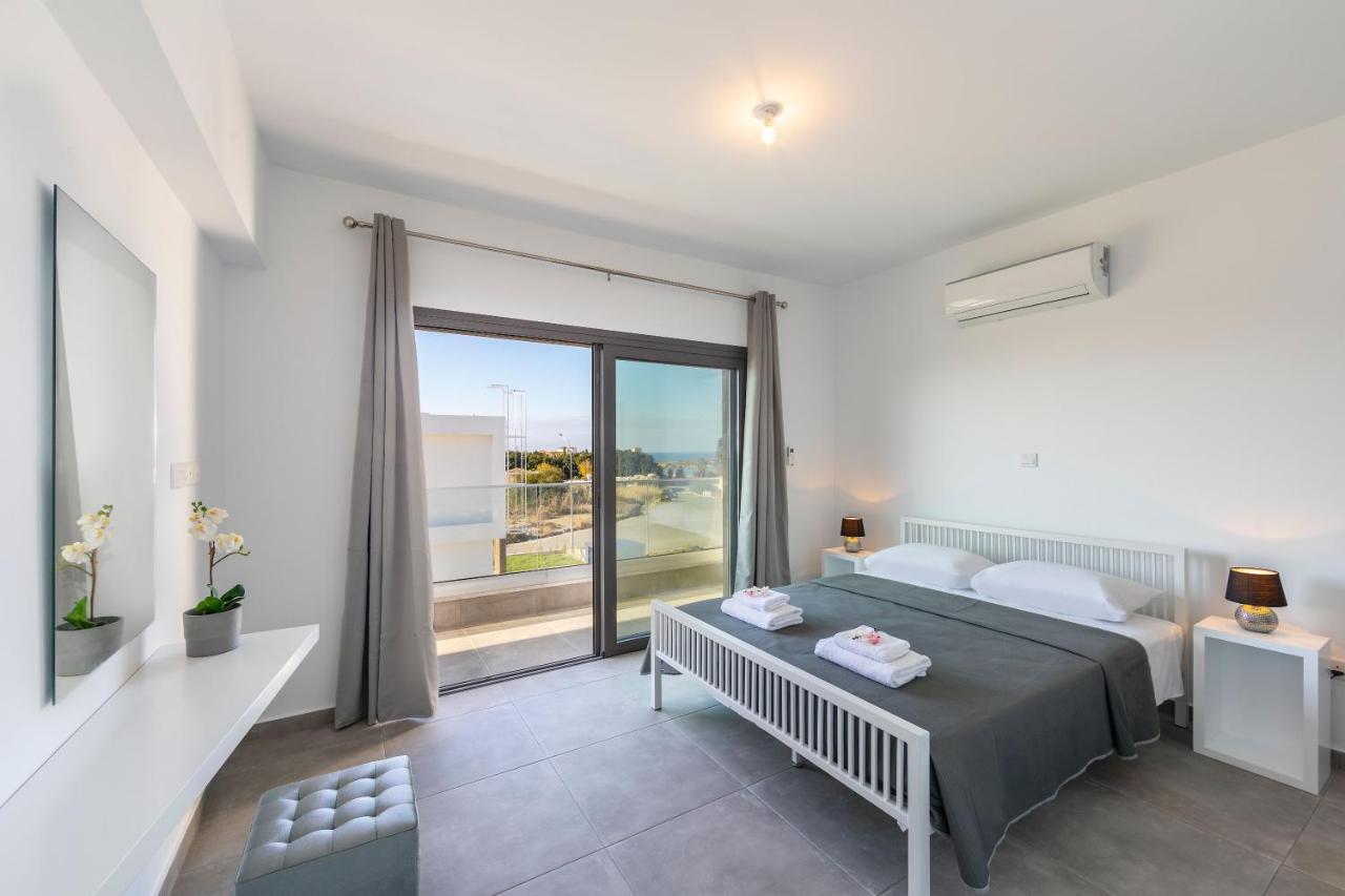 Villa Marlene, Walking Distance To Coral Beach! Peyia Dış mekan fotoğraf